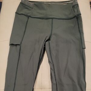 Lululemon Women's Green Leggings